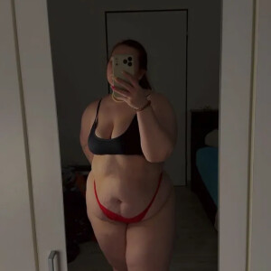 Curvy_shelly MYM