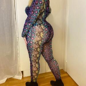 Curvymilf_88 MYM