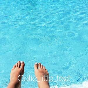 Cutie_little_feet MYM