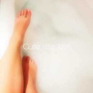Cutie_little_feet MYM