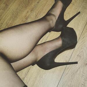Dahlia_feetgirl MYM