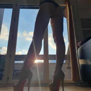 Dame_melina MYM