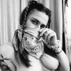 Devileyes_girl MYM
