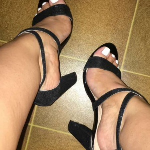 Dialovefeet MYM