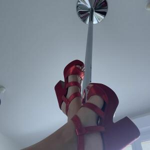 Elaravalrose MYM
