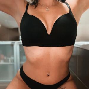 Elina2817 MYM
