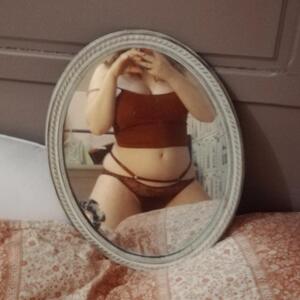 Ella_espiegle MYM