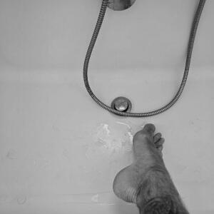 Elles_lui_pieds MYM