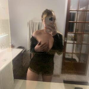 Elysa26 MYM