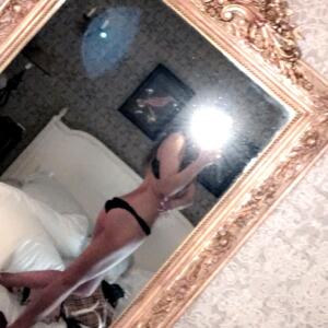 Emilie008 MYM