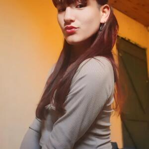 Emilie_19ans MYM