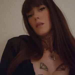 Emiliechoupinette69 MYM
