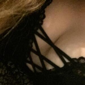 Emily_sha MYM