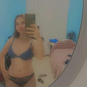Emma8400 MYM