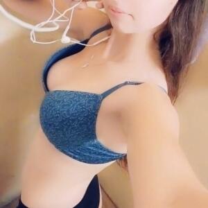Emma8400 MYM