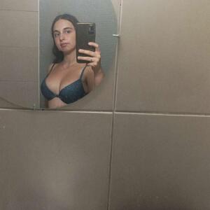 Emma8400 MYM