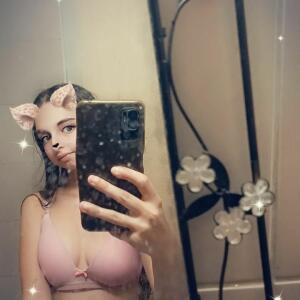 Emma8400 MYM