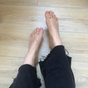 Emmasophie_feet MYM