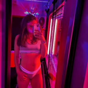 Emy25 MYM