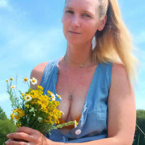 Emymodele_fr MYM