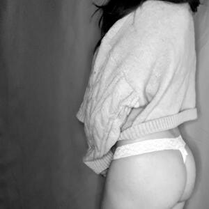 Enchanteresse_lea MYM