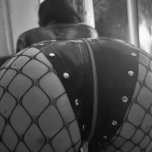 Erika_anal MYM