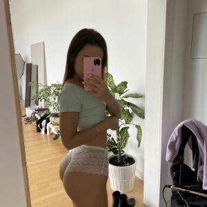 Eva_bn MYM
