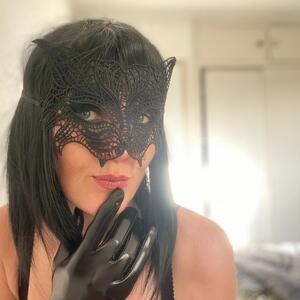 Fatale_rebecca MYM