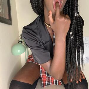 Fatou_diop MYM