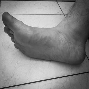 Feet-for-crypto MYM