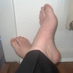 Feet131 MYM