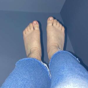 Feet_andfriends MYM