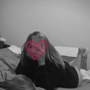 Feet_blonde_ MYM
