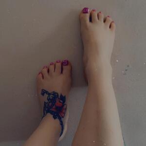 Feet_girls_photo MYM