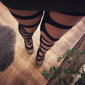 Feet_glam MYM