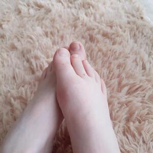 Feet_miss MYM