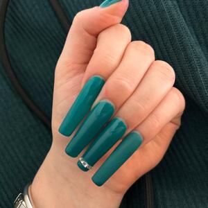 Feet_nails_love MYM