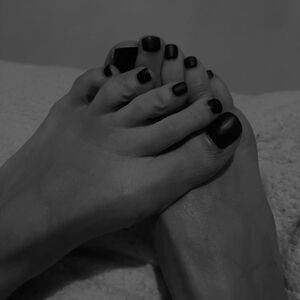 Feet_niny MYM