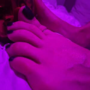 Feet_niny MYM
