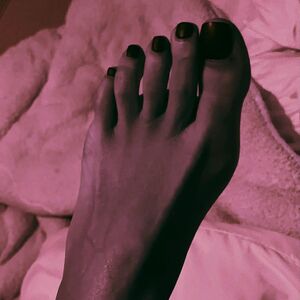 Feet_niny MYM