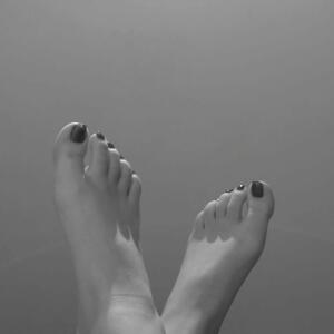 Feet_of_emma MYM