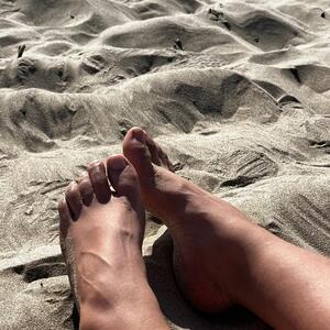 Feet_or MYM