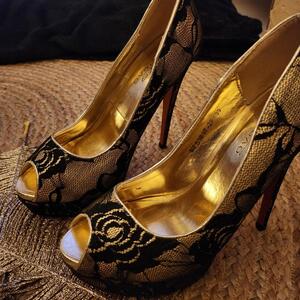 Feetbutterfly31 MYM