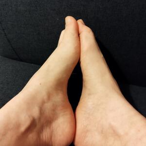 Feetgirljulia MYM