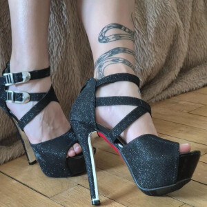 Feetgirltattoo_ MYM