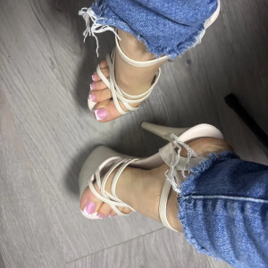 Feetgirly21 MYM