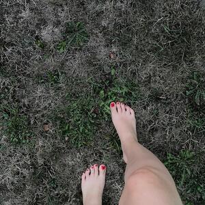 Feethandpics MYM