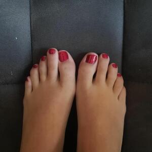 Feetlucie MYM