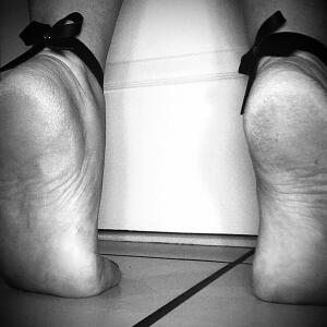 Feetnue_yamina MYM