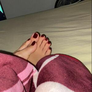Feetpicsmoreale MYM